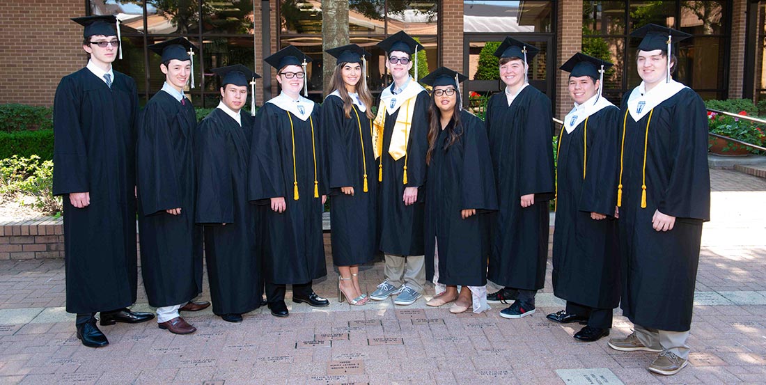 2018-graduation-group 2018 Graduation Group